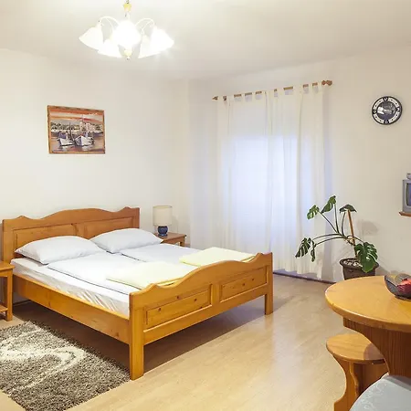 Lägenhet Mon Perin Castrum - Studio Castel *