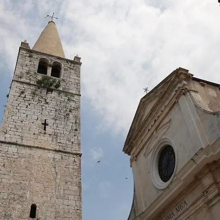 Mon Perin Castrum - Studio Castel * Bale