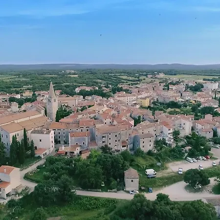 Lägenhet Mon Perin Castrum - Studio Castel *