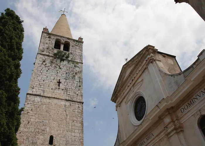 Mon Perin Castrum - Castel * Bale